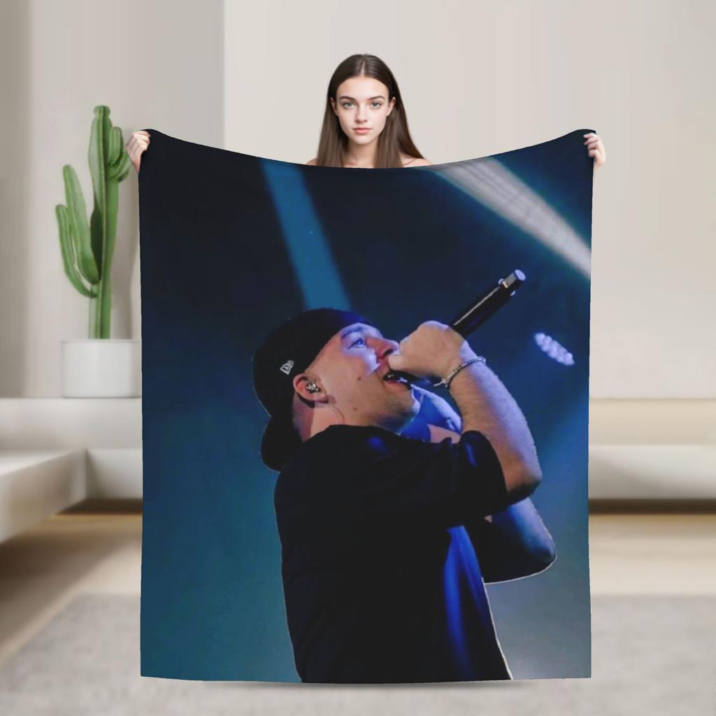 Rapper Quevedo Flannel Blanket Autumn Warm Throw Blanket for Girls Boys Bedroom Print Bedspread Sofa Bed Cover