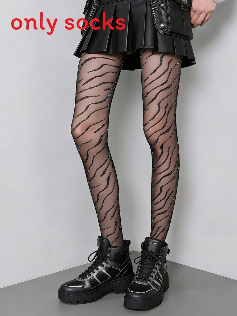 Nylon Fishnet Tights For Women With Diamond Pattern And Shiny Silver Thread For Summer Fashion