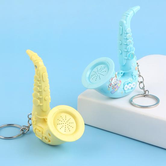 Keychain Pendant Mini Portable Musical Keychain Playable Vocal Sound Macaron Color Saxophone Shape Key Holder Stress-Relief Gift Accessories