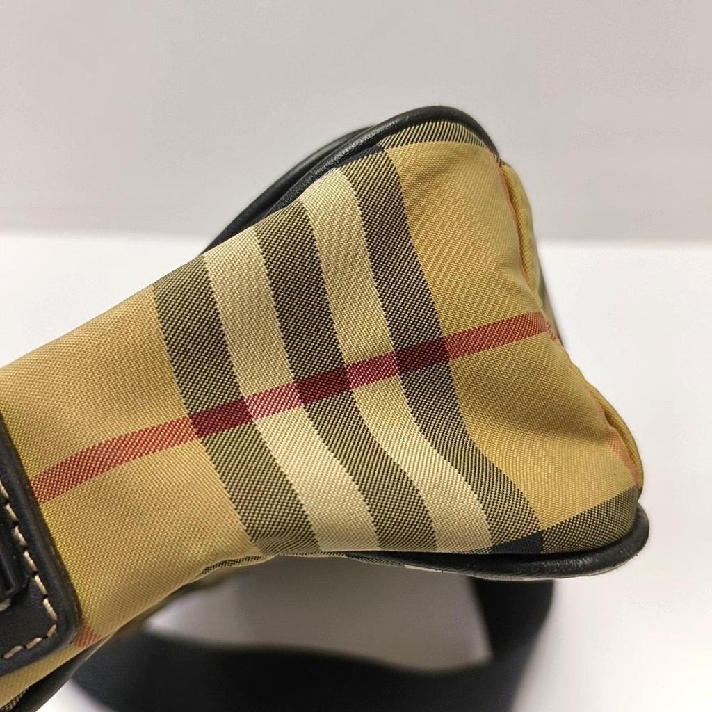 [Použitý] Malá khaki plátěná brašna na fotoaparát Crossbody Taška přes rameno Stříbrné kování Odnímatelný popruh - V dobrém stavu #J95K9S