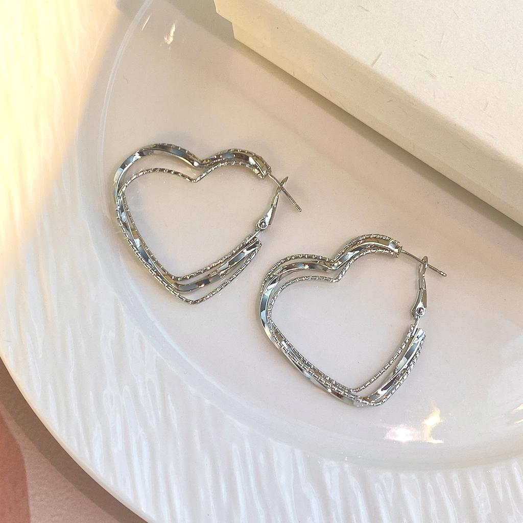 Multi-Layer Love Earrings Women'S High-End Earrings Peach Heart Light Luxury Niche Earrings Of The Same Style