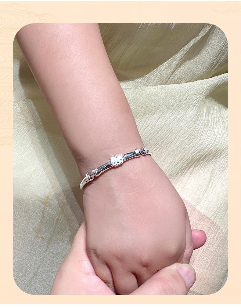 Sterling Silver Kitten Bracelet for Girls (Ages 4-15) - Medium/Large, Perfect for Children's Day