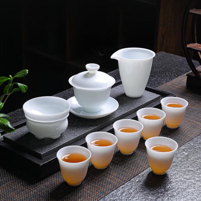 

Tuopai 10-Piece Ice Jade Porcelain Tea Set with Leather Case