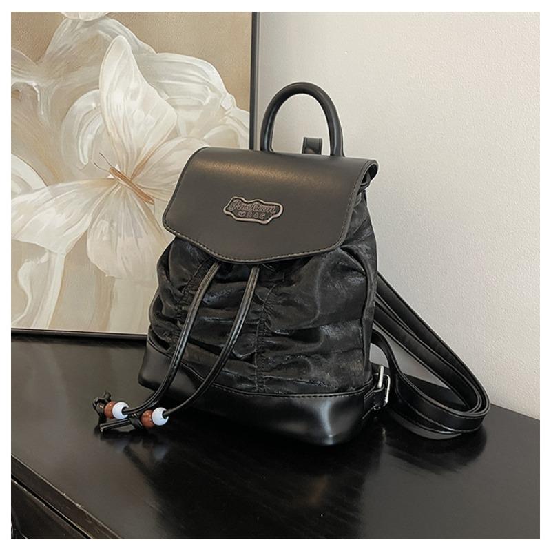 Fashion Backpack Women's Summer New Sweet Beautiful Women Niche High-end Pleated Women's Bag