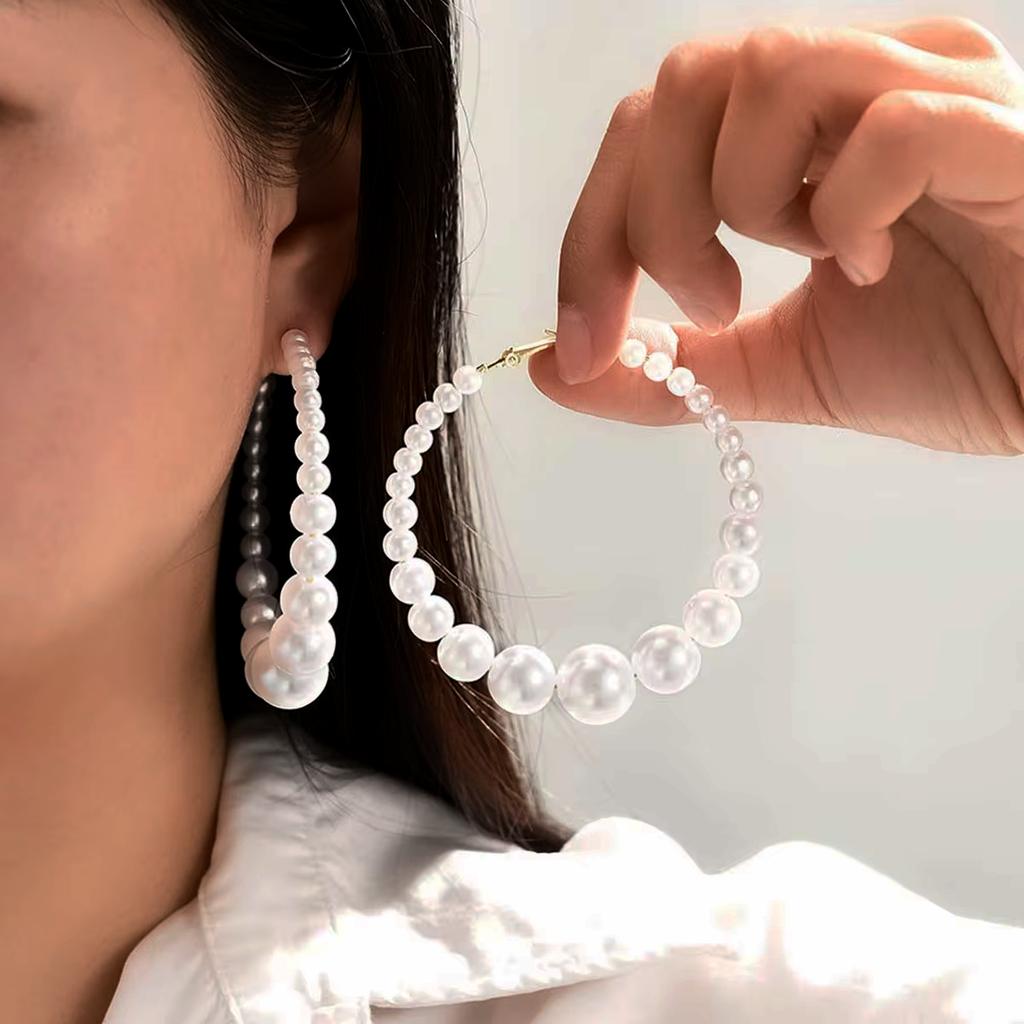 1 Pair Elegant Imitation Pearl Hoop Earrings For Women Simple White Color Circle Hoop Earrings Trendy Wedding Party Jewelry 2026