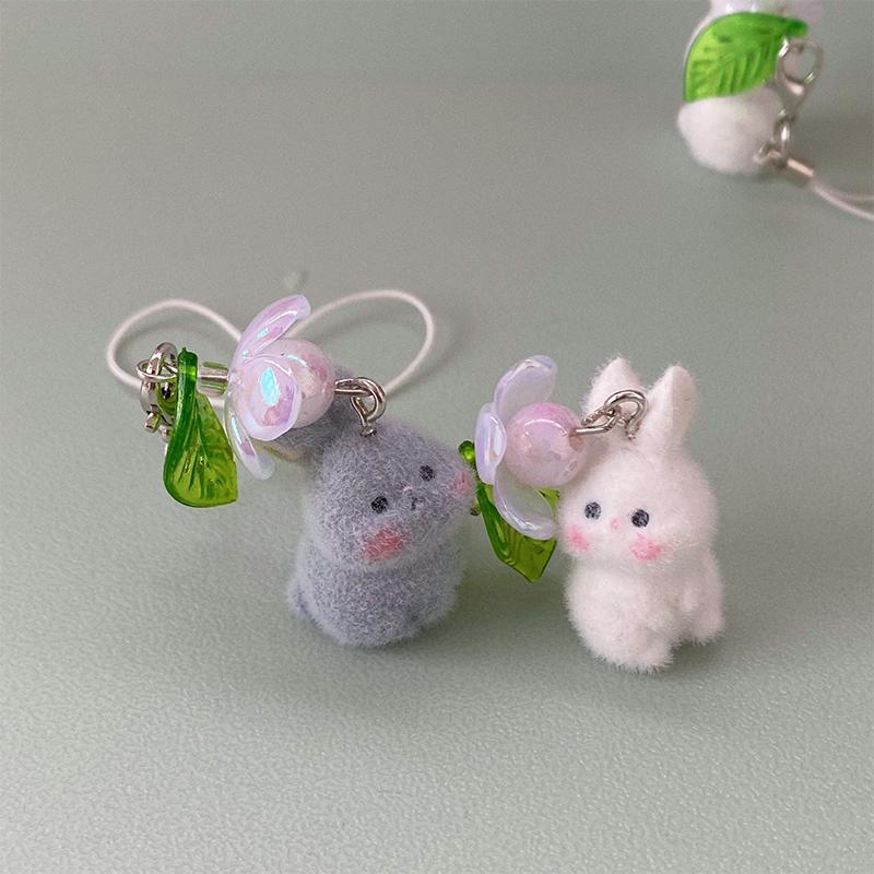 Cartoon Flocking Cat Pendant Keychain Y2K Butterfly Wings Key Ring For Women Girls Cute Camera Bag Pendant Decoration Gifts