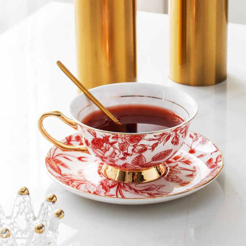 Europäische Leichte Luxus Rose Elegante Knochenporzellan Kaffeetassen - Nischen Ins Stil