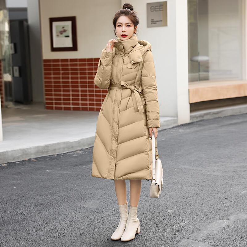 

Женский длинный пуховик Fengxun с капюшоном приталенного силуэта M