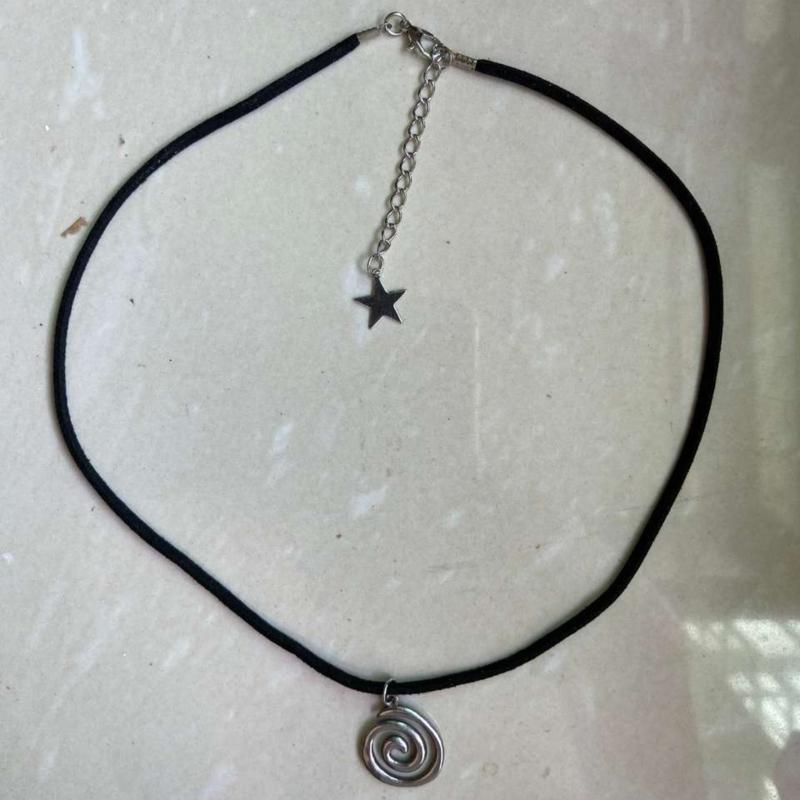 Spiraled Pendant Necklace Vintage Alloy Star Charm Neckchain Handmade PU Cord Neckwear Fashionable Neck Jewelry Gift