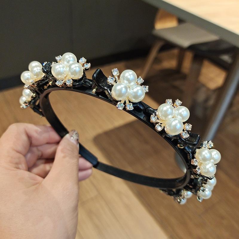 Double Layered Hair Clip for Women, Fashionable and Simple Headwear, Versatile Hair Accessory for Daily Commuting.