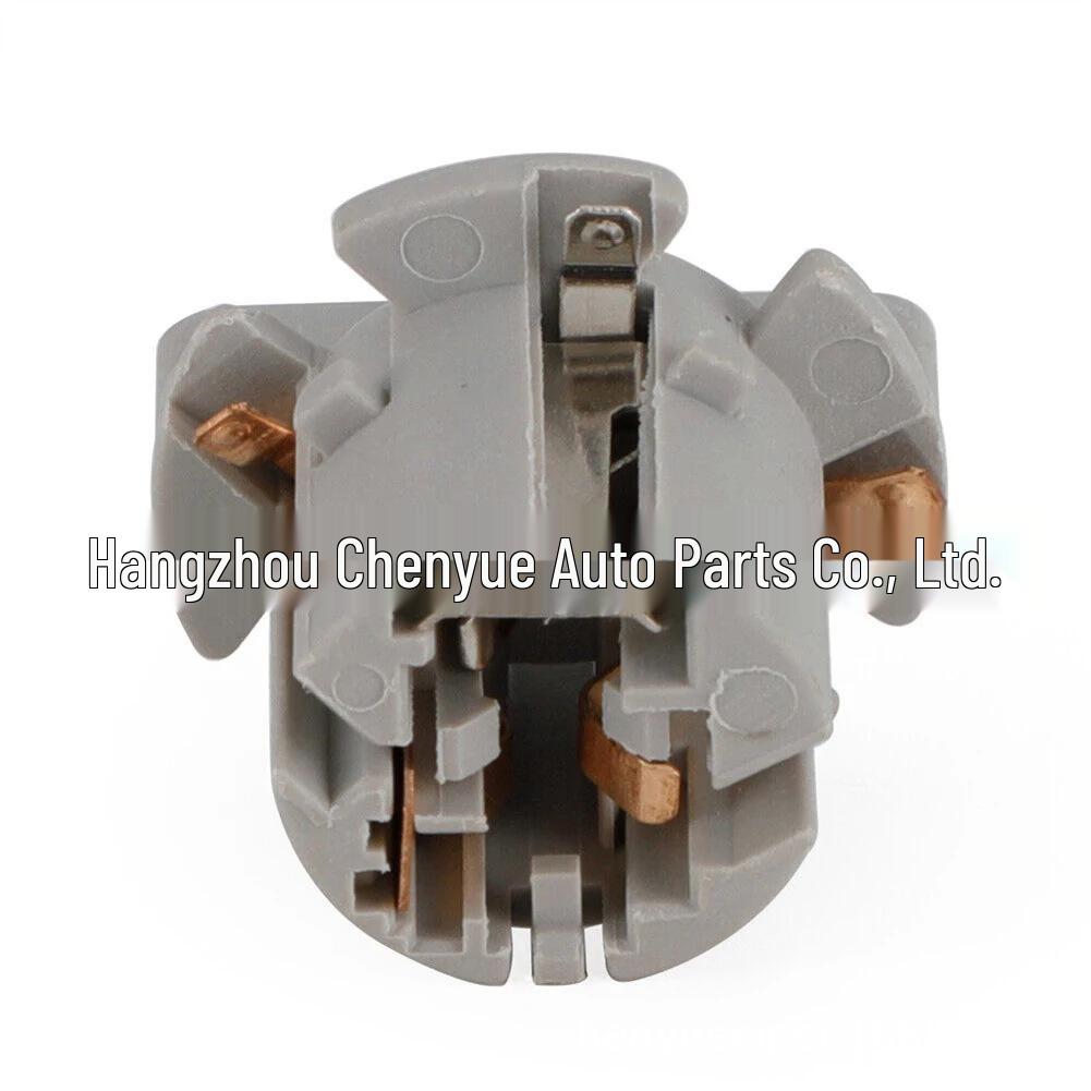 Toyota Highlander (01-07) & 4Runner (10-14) Taillight Socket 90075-60033