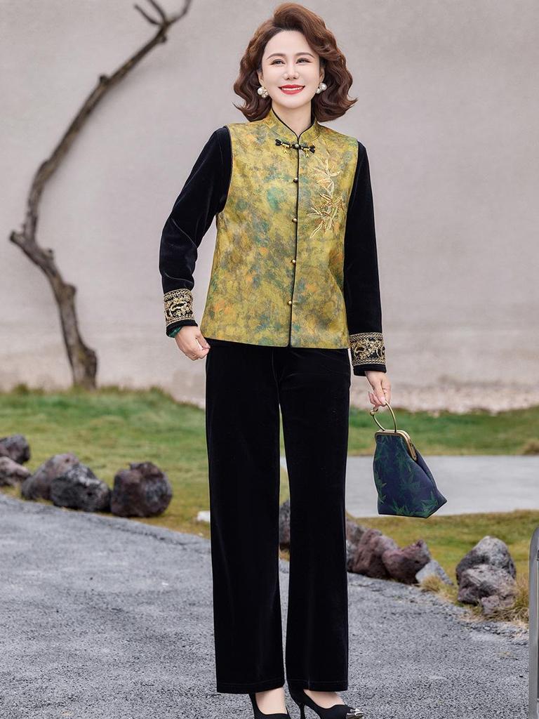 Elegant Chinese Style Suit: Sophisticated Spring-Autumn Vest & Top for Middle-Aged Women