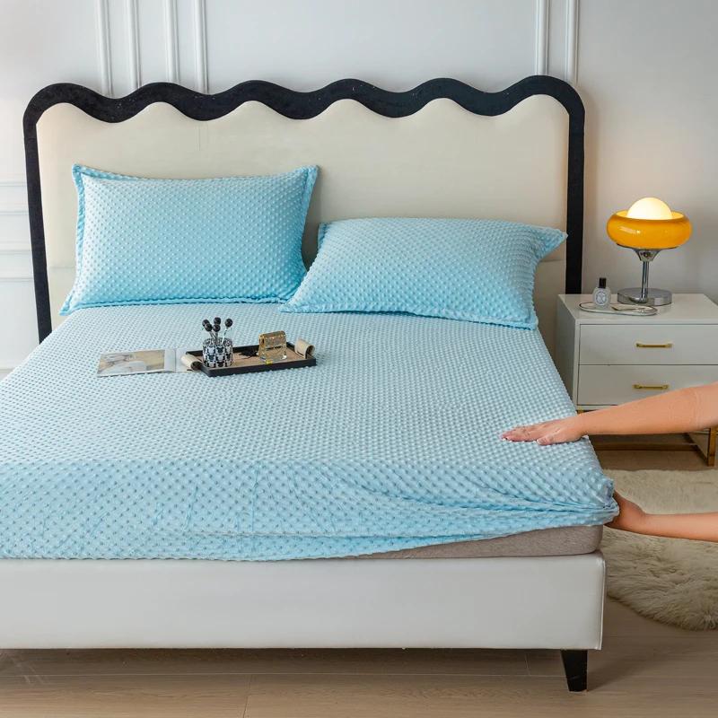 1pc Skin-friendly Fitted Sheet Velvet Bedsheets Plain Bed Cover  Winter Mattress Covers (No Pillowcase)