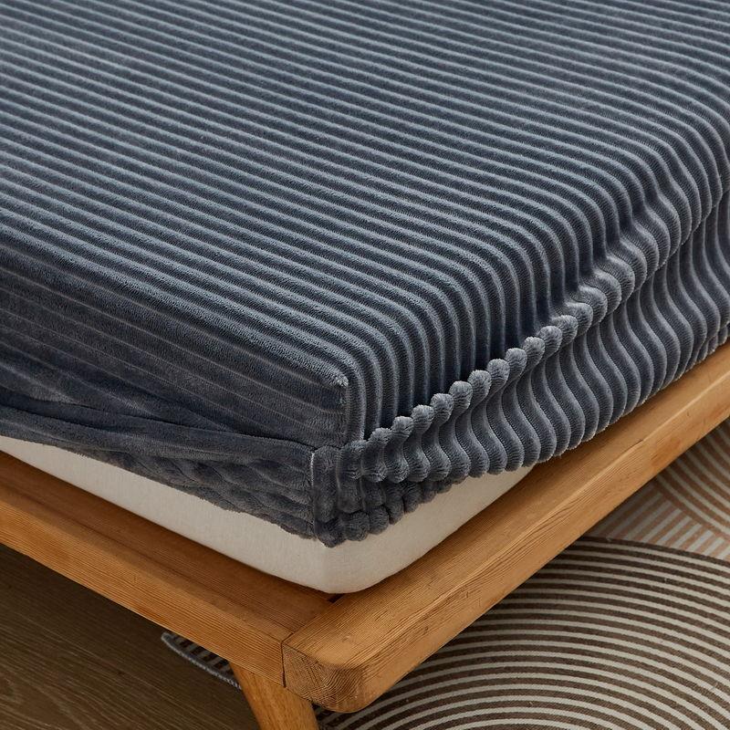 Coral Velvet Bedsheet Bedspread Milk Velvet Mattress Protective Cover Winter Plush Insulation Bedspread