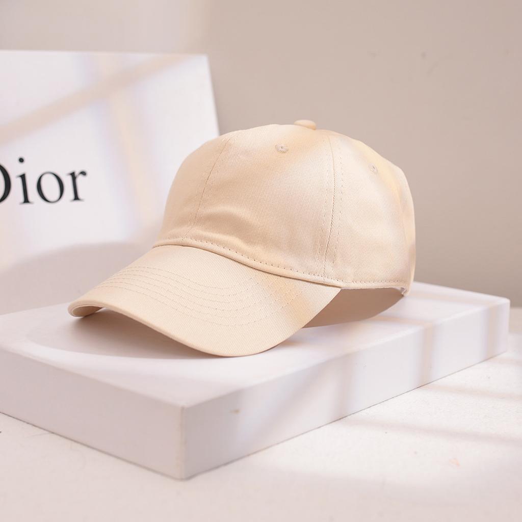 Men's and women's soft top solid color cap star ins show face small casual versatile trendy black baseball cap