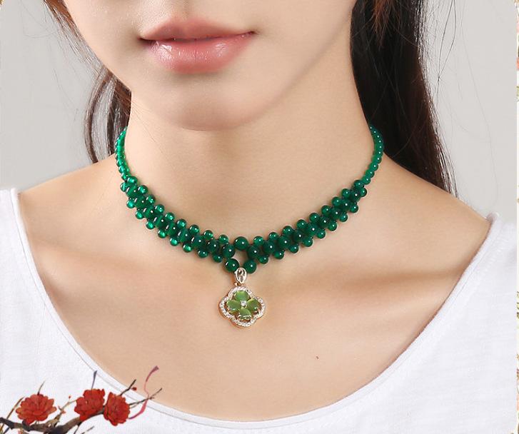 GEMCHIC Women s Green Agate Beaded Choker Necklace with Four-Leaf Clover Pendant Scarf Cover Jewelry