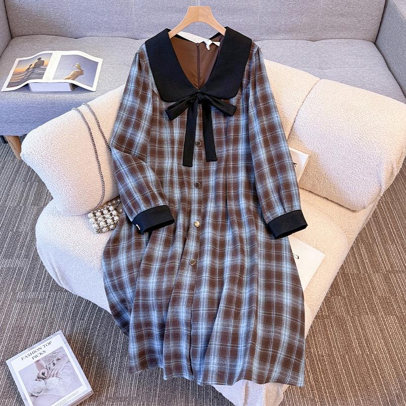 

Plus Size Women s Autumn/Winter Plaid Dress with French Doll Collar 6XL for 245-300 jin