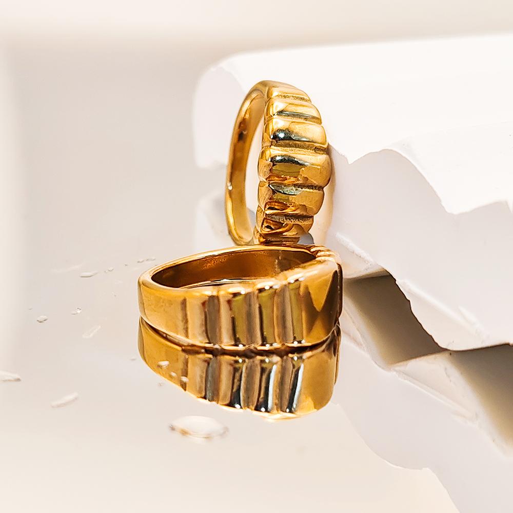 EManco Bread Pattern Ring Stainless Steel Jewelry Twist Personalized Couple Rings Women's Jewelry