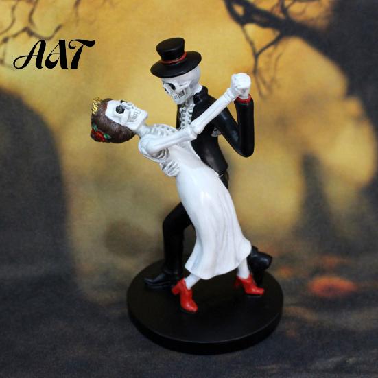 Resin Gothic Decor for Home Day of The Dead Dancing Skeleton Couple Figurine, Halloween Wedding Statue Lover Statue, Romantic Bride Groom Sculpture