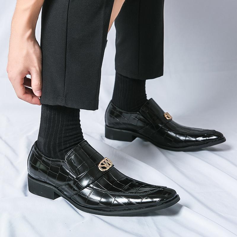 Leather Shoes Men's Pointed Retro Lazy Casual Business Versatile Korean Version British