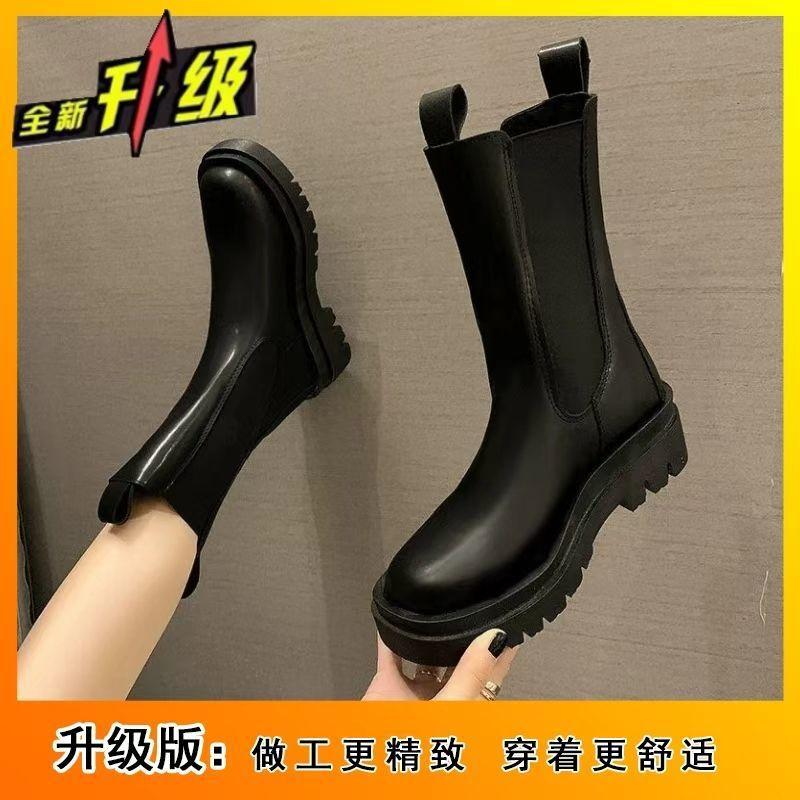 Internet celebrity explosion comfortable short boots medium boots 2025 autumn and winter round head women's Martin boots
