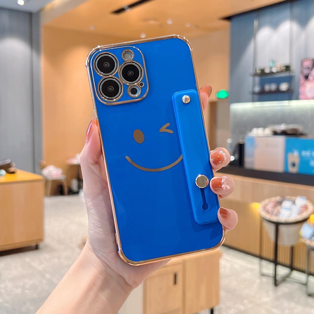 Electroplated side smiley face with bracket, suitable for Apple 16/17promax mobile phone case iPhone14/15 anti-drop cover