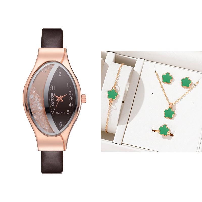 Fashionable Women's Rhinestone Leather Strap Watch with Flowing Sand Design
