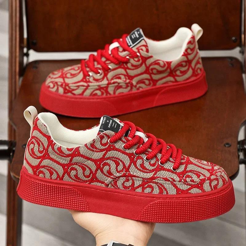 China-Chic Xiangyun Men's Board Shoes New Printed Embroidery Casual Soft Sole Fashion Sports Fashion Shoes for Men sneakers