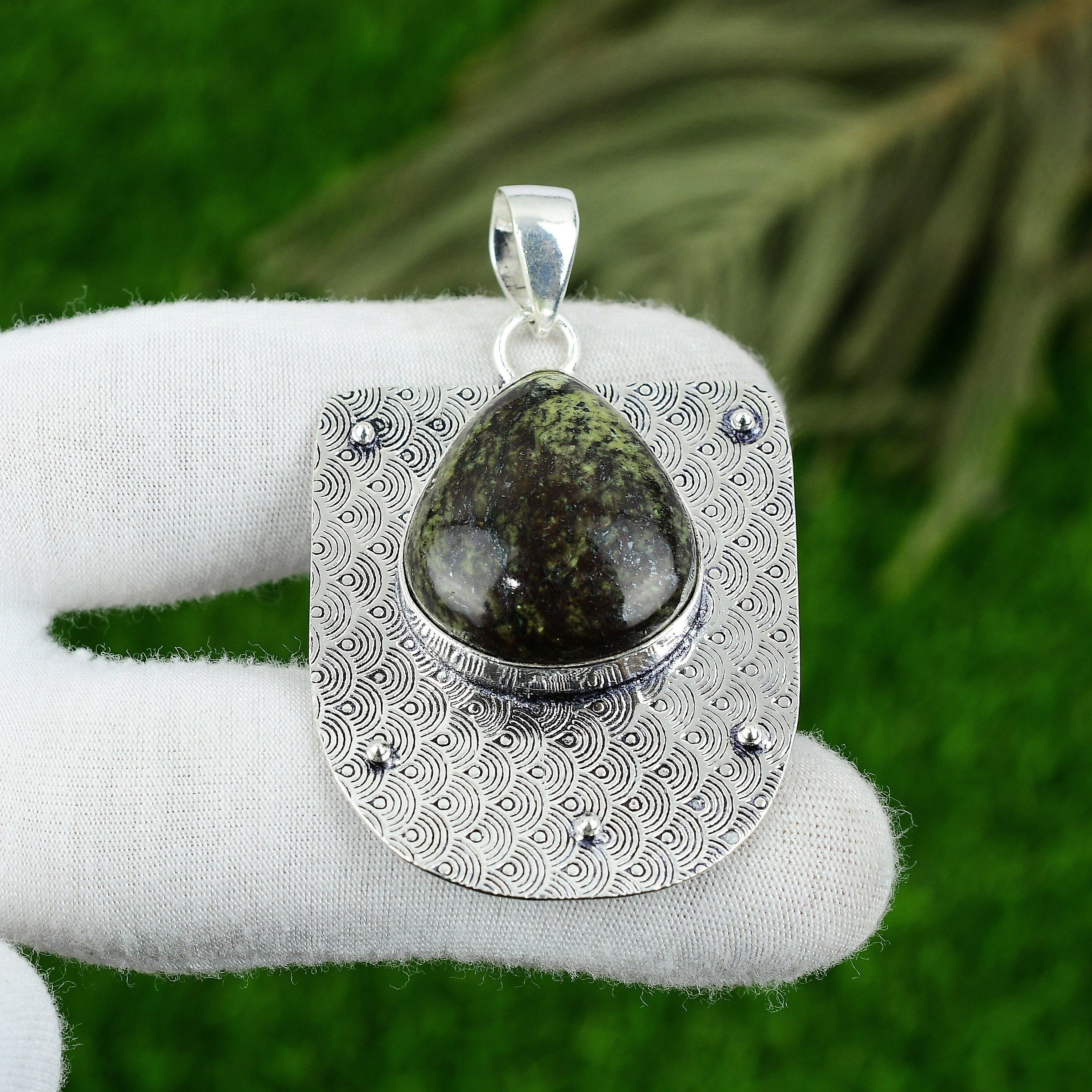 

Natural Gogunjula Gemstone Indian Jewelry 925 Sterling Silver Pendant For Women