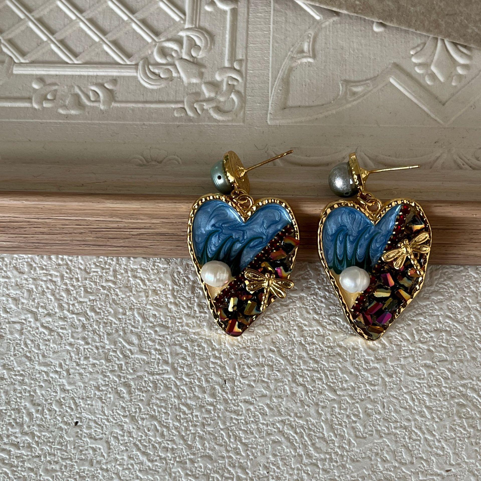 

Серьги с изображением любви из натурального жемчуга, женские серьги-гвоздики в ретро-стиле, французские серьги-гвоздики в национальном стиле, преувеличенные серьги-гвоздики с темпераментом