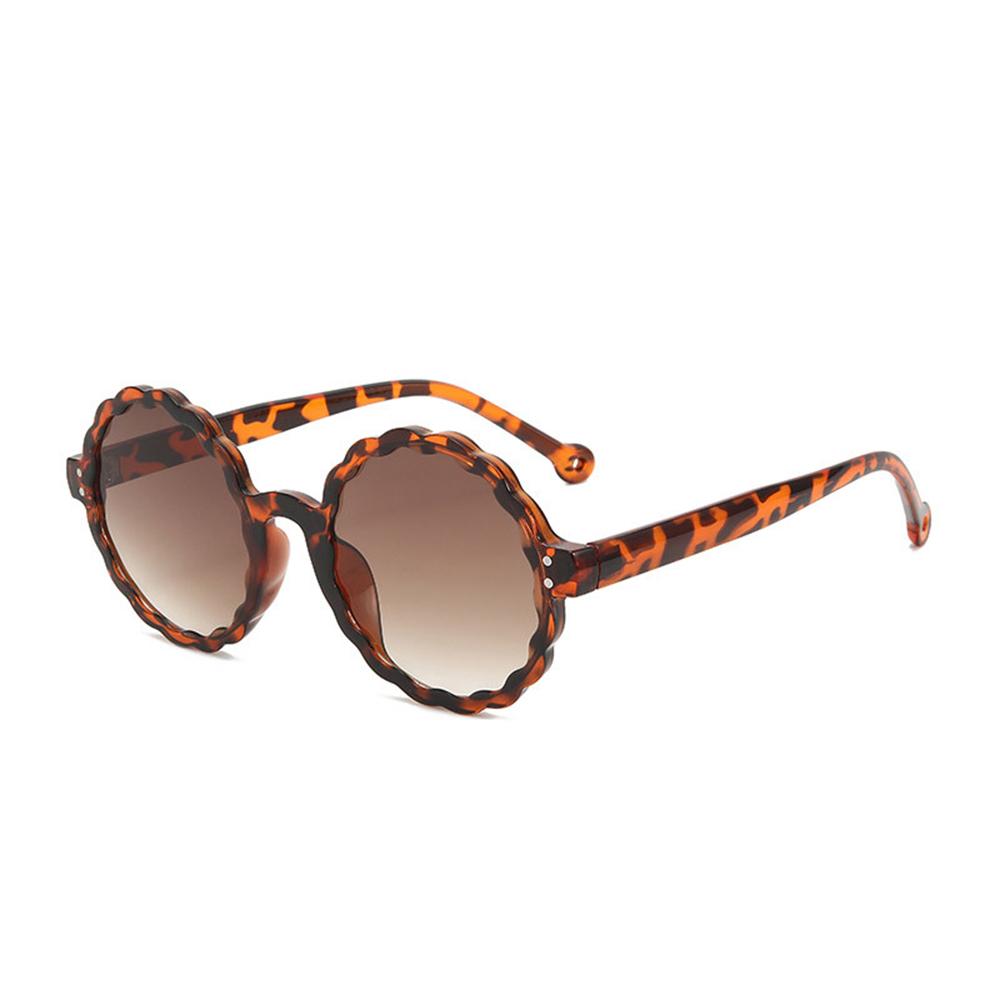 Fashion Vintage Round Sunglasses Women Men Small Frame Flower Sunshade Glasses Female Vacation Travel Beach Decor Glasses Props