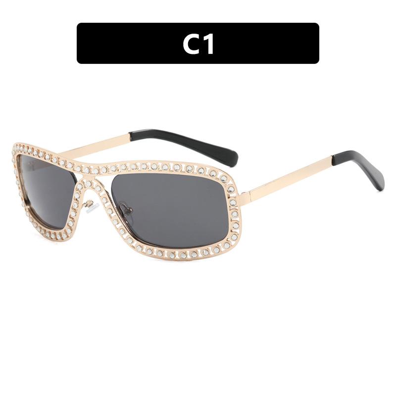 Luxury Oval Sunglasses with Crystal Rhinestones for Women Elegant Party Vacation Diamond-Studded Sunglasses UV Protection