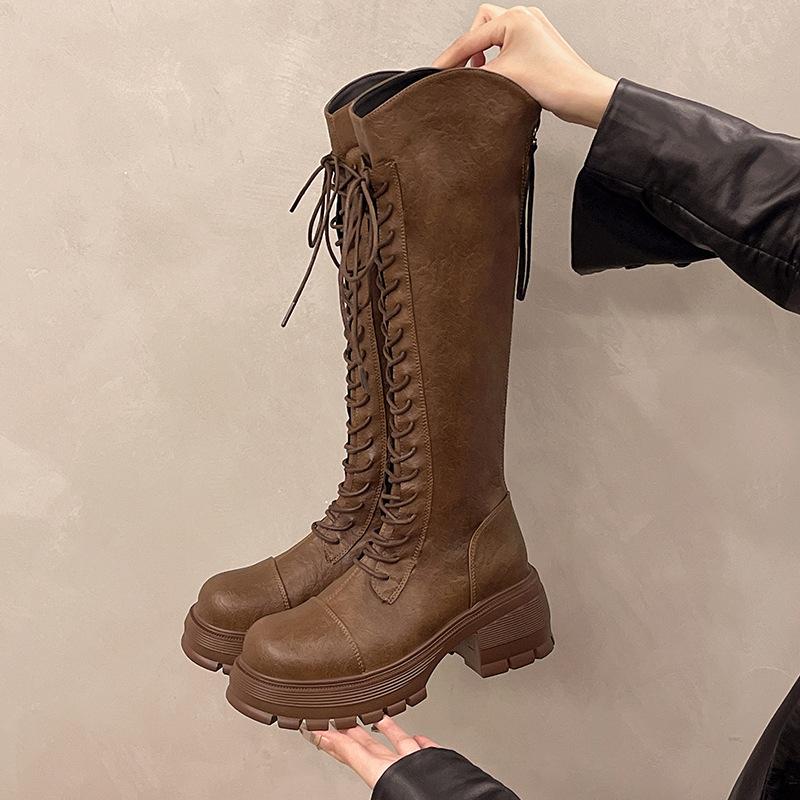 

осень-зима 2025 новые ботинки на шнуровке женские тонкие, но до колена, маленькие ботинки на толстой подошве, высокие ботфорты, ботфорты рыцаря 40 коричневый