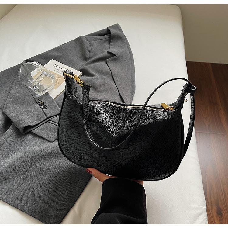 

Популярная в этом году женская сумка через плечо 2025 новая модная высокая текстура сумка-мессенджер для поездок на работу повседневная сумка-пельмень чёрный