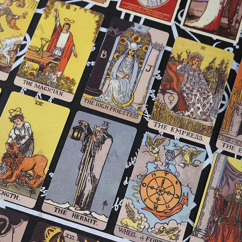 Waite 78-Card Classic Tarot Set: Authentic Beginner Edition