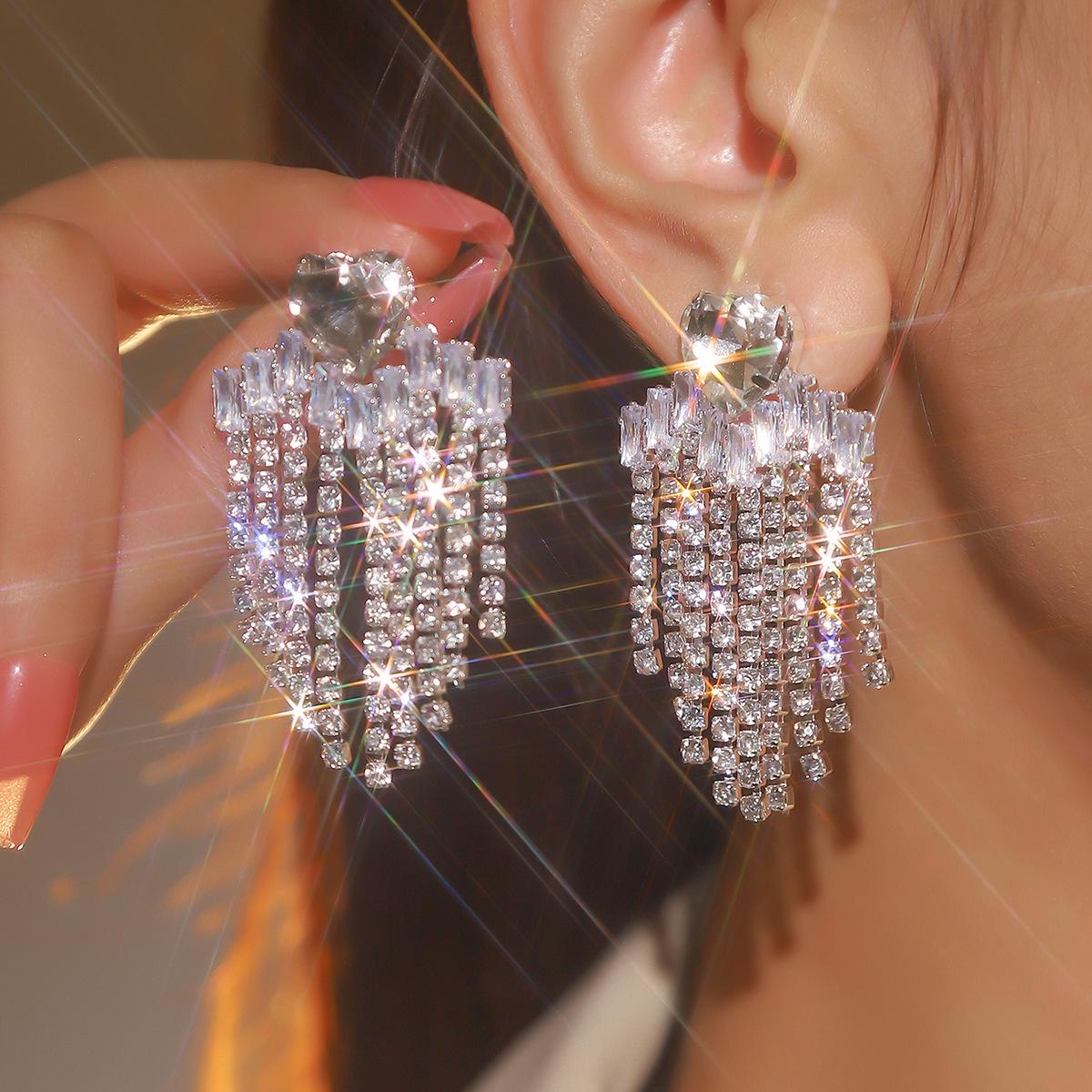 

Luxury Full Diamond Long Tassel Earrings for Women - High-End European & American Fashion Jewelry