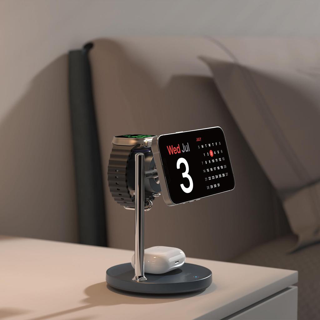 Qi2.2 Air-Cooled Magnetic Wireless Charging Station