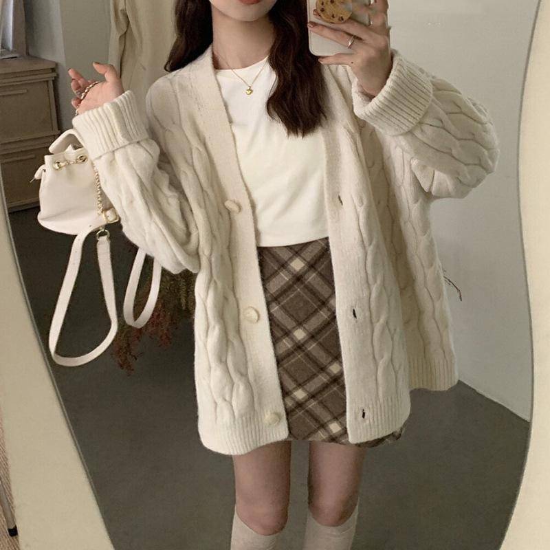 Autumn/Winter 2023 Korean-Style V-Neck Cable Knit Cardigan - Fashionable, Versatile Knitwear