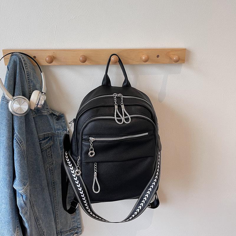 

Large capacity stylish and simple backpack women s new versatile student class schoolbag travel backpack чёрный