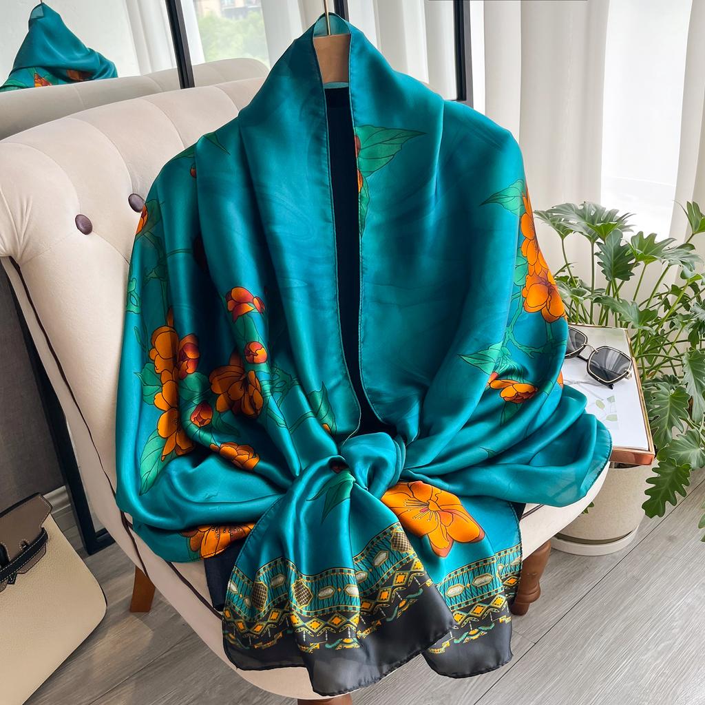 Luxury Style Sunscreen Shawls Popular 2024 New Beach Bandanna The Four Seasons Design Scarves Women 180X90CM Square Silk Scarf