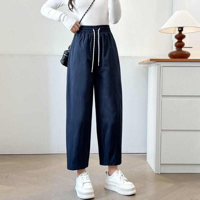 

Plus Size Women s High Waist Slimming Drape Harem Pants - Loose Fit with Elastic Waist 4XL 90-100 kg темно-синього кольору