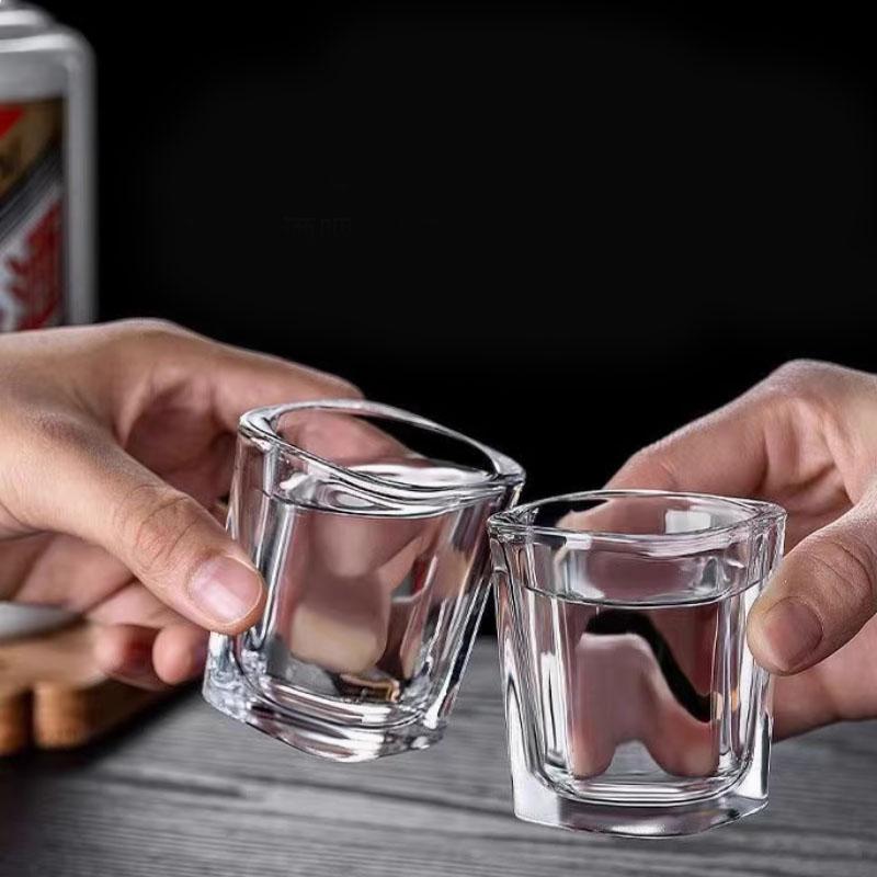70ml/45ml Weingläser Transparenter Espressotasse Bar Klassisches Whiskeyglas Haushalts-Kaffeetasse Exquisites Glaswaren Neujahrsgeschenk