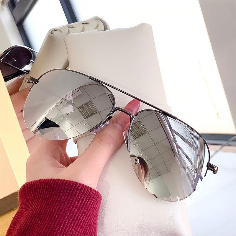 Pilot Super Cool Frog Mirror Tea Color Sunglasses - Unisex Retro Style for Drivers, Couples, and Big Faces, Black.