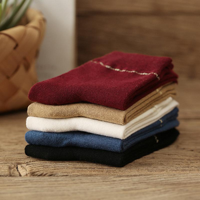 5/10 Paires Chaussettes Décontractées Confortables Printemps Été Femmes Mi-mollet Couleur Unie Coton Chaussettes Longues Mignonnes Absorbant la Transpiration Respirantes