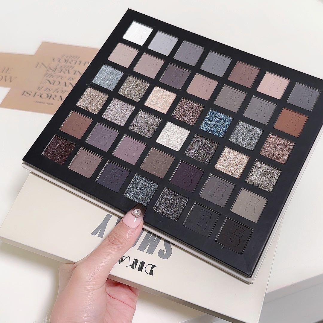Максимальная палетка для smoky eyes: Европейская Коллекция Теней - Матовые и Перламутровые, 42 Оттенка gray