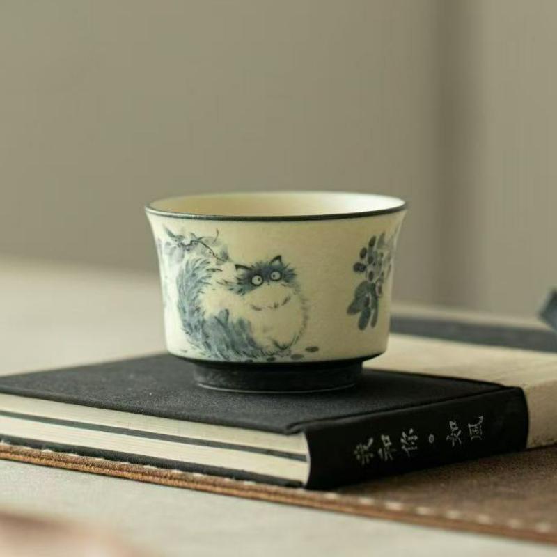 Chinese Vintage Ceramic Tea Cup Household Handmade Cute Cat Master Tea Cups Travel Personal Kung Fu Teaware Accessories New