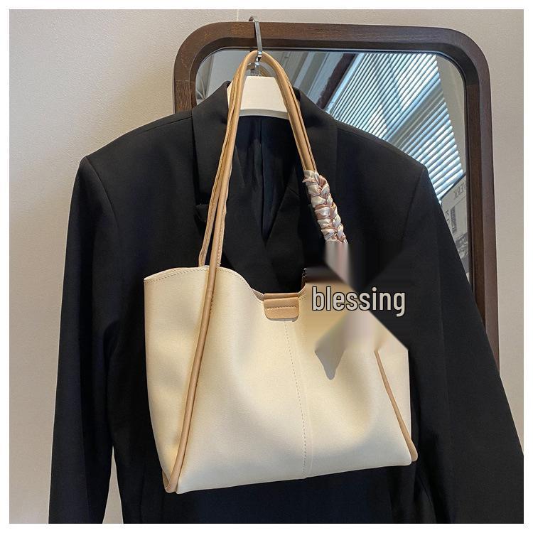 

2025 Women s Large Capacity Cosmetic Tote: Solid Color, Portable Handbag, Simple Storage One Size