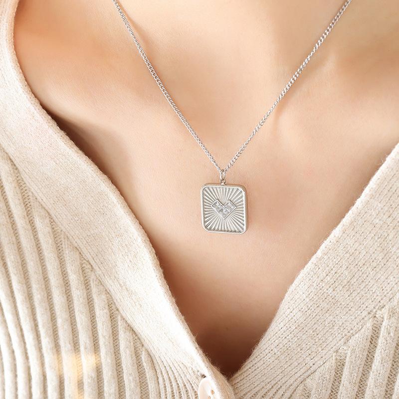 Korean Women'S Niche Design Titanium Steel Square Brand Heart Pendant Necklace Personalized Fashion Earrings Gold-Plated Jewelry Set