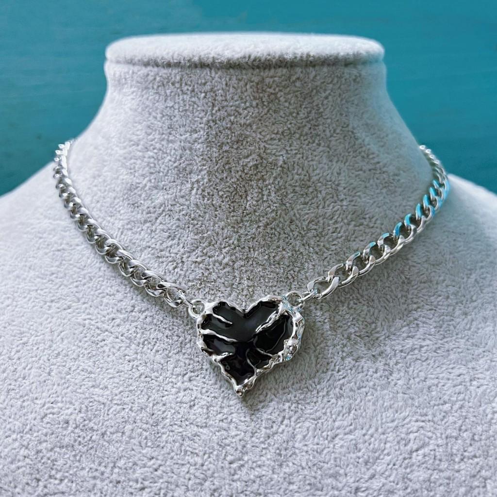 Harajuku Style Red Heart Necklace Alloy Pendant Elegant Chain For Women