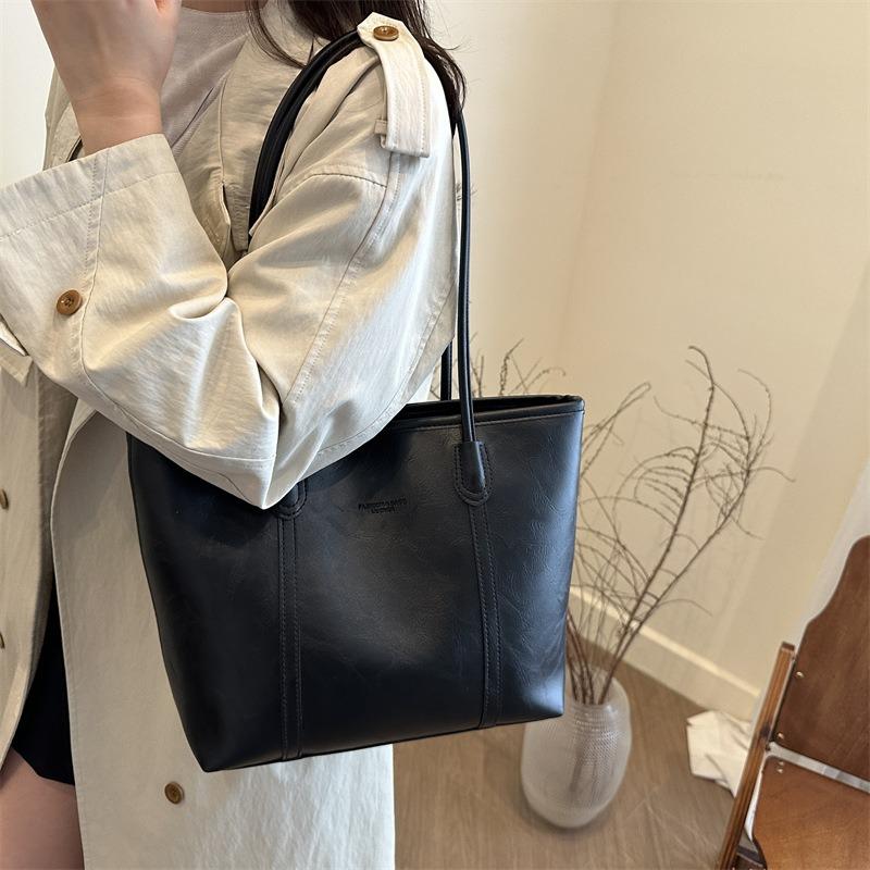 Vintage Tote Bag Large Capacity Bag Women's Shoulder Bag Premium Texture Work Commuter Bag